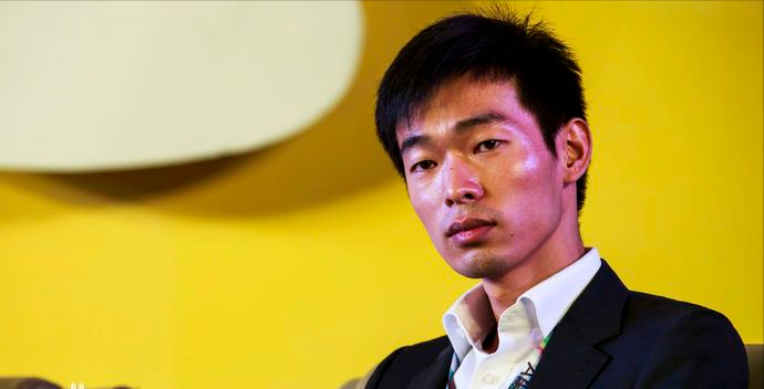 耶鲁毕业放弃百万年薪，扎根基层拿1450工资的秦玥飞，后来怎样了