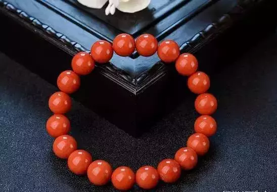 红珊瑚要怎么看?宝石君来为你解惑(女士手串多少颗珠子好)-老玛瑙