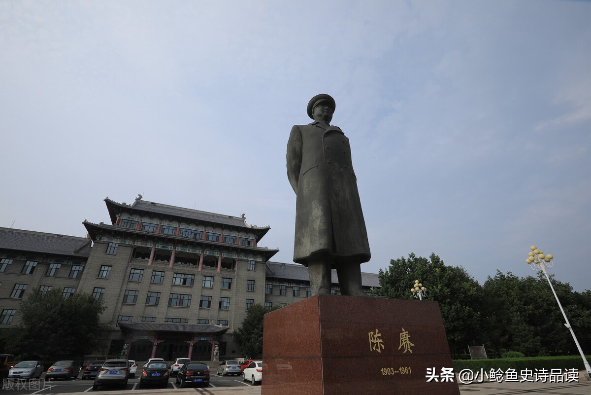 开国将帅中，陈姓获元帅大将上将中将少将军衔者名录