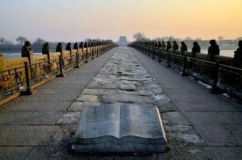 1949年一国军副师长被俘，中央致电：速速送到北平！他是何身份？