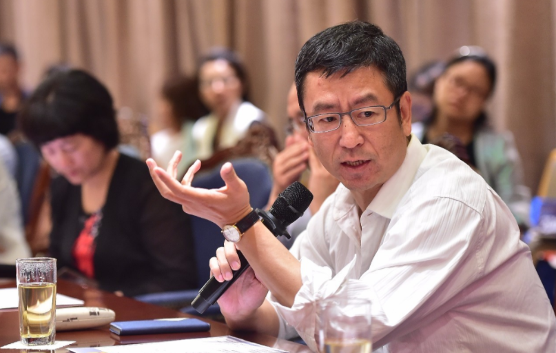 白岩松：再苦也不会送孩子去住校，说出住校的弊端，值得家长沉思