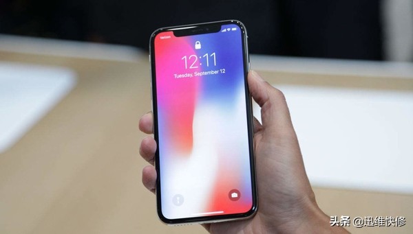 iPhoneX突然黑屏开不了机，这种故障很常见，教你从源头找出问题