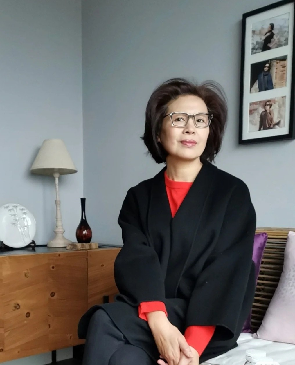 既然已经老气，那就从容面对，不装嫩不做作，穿出优雅搭出时尚感