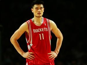 姚明和nba哪些球员关系最好(盘点姚明火箭生涯十大队友：麦迪第一无悬念，穆大叔阿泰斯特上榜)