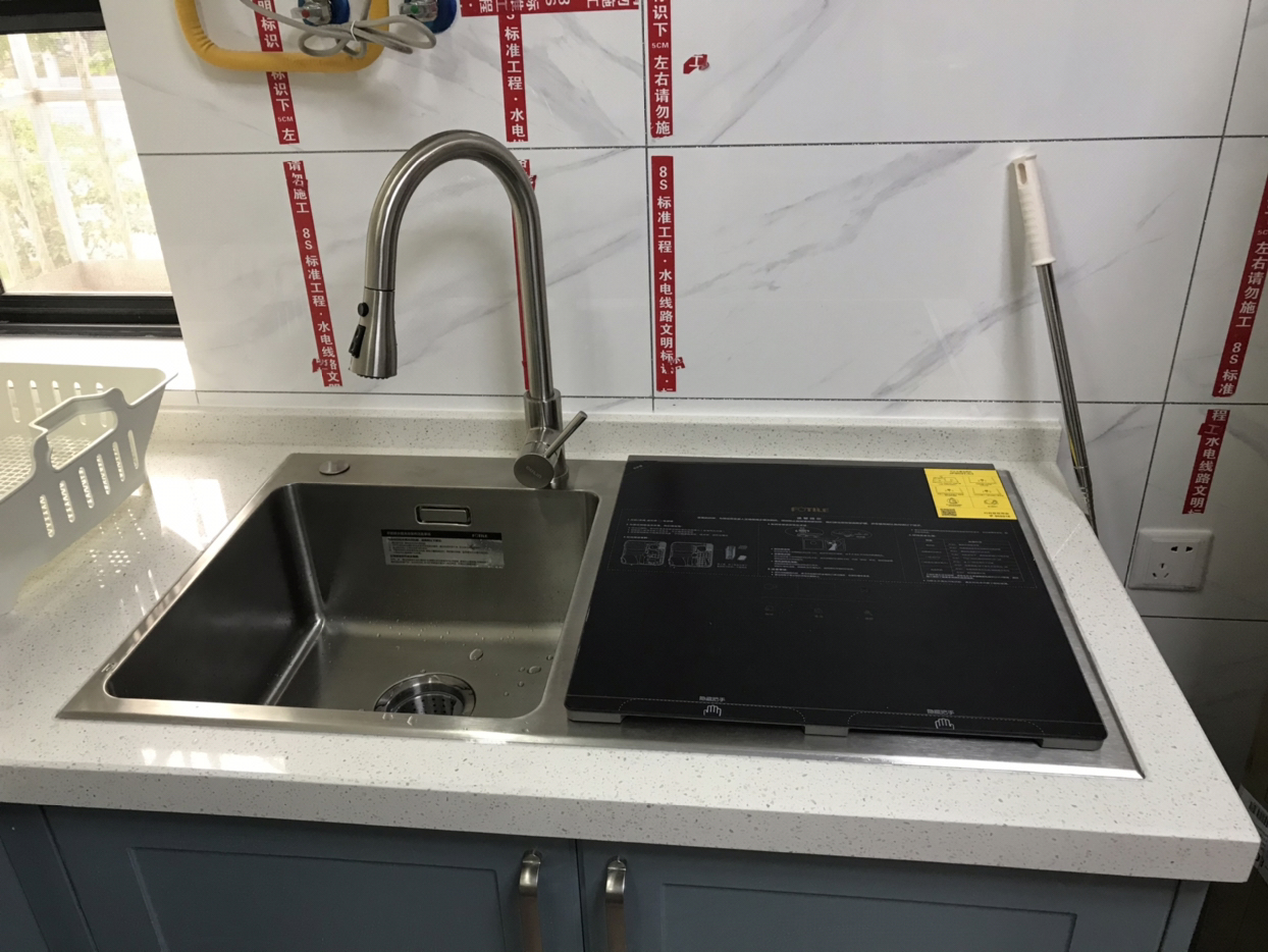 很多人不买水槽洗碗机，我哥们偏要买，用了三年，听听他说的实话