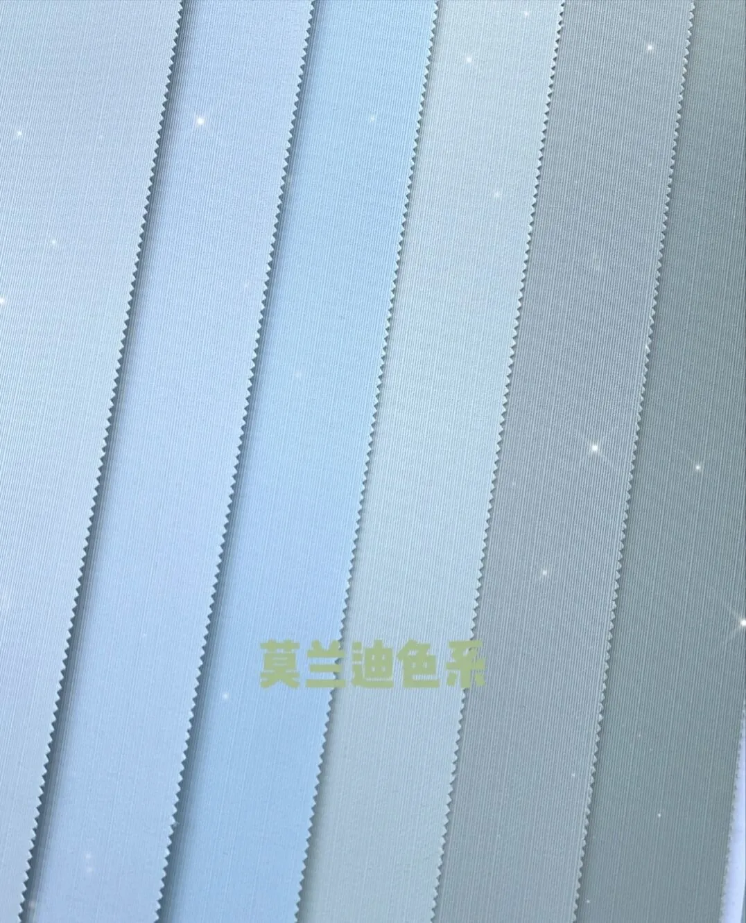 装修选择墙纸还是墙布?哪个更实用?这篇文章,帮你解决问题