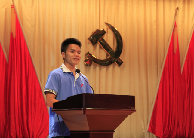 大学生入党谁说了算，其实决定权并不在辅导员手中，早了解有好处