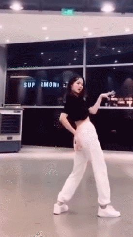 “华为小公主”的一支舞，暴露娱乐圈多少明星的尴尬