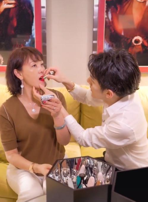 母亲节不知道送妈妈什么，就送这5款口红吧