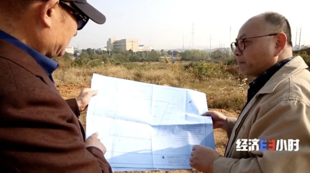 鸡蛋30米高处摔下不破、汽车撞墙几乎无损伤、钢板千度烧不透...是真的吗？