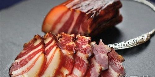 腊肠表面发霉还能吃吗