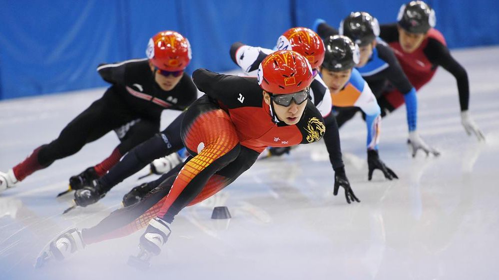 今晚世界杯比宏哪個隊(又是武大靖！短道新赛季首冠轻松拿下)