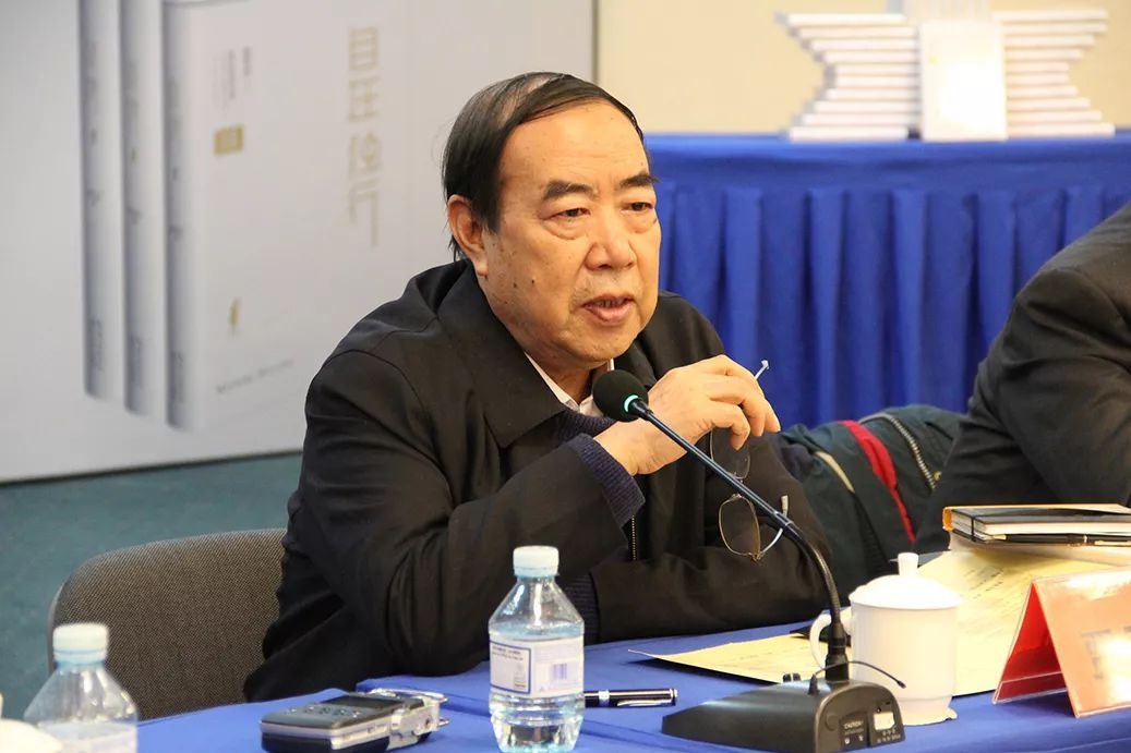 贾平凹《自在独行》：10句经典语录，戳中成年人的心，忍不住落泪
