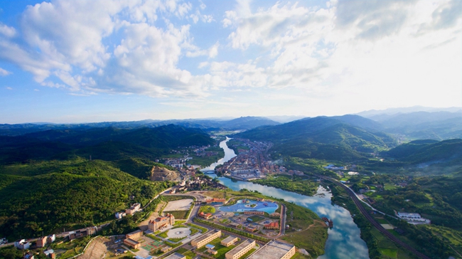 风景这边独好——镇远县青溪镇谱写40年改革发展之歌