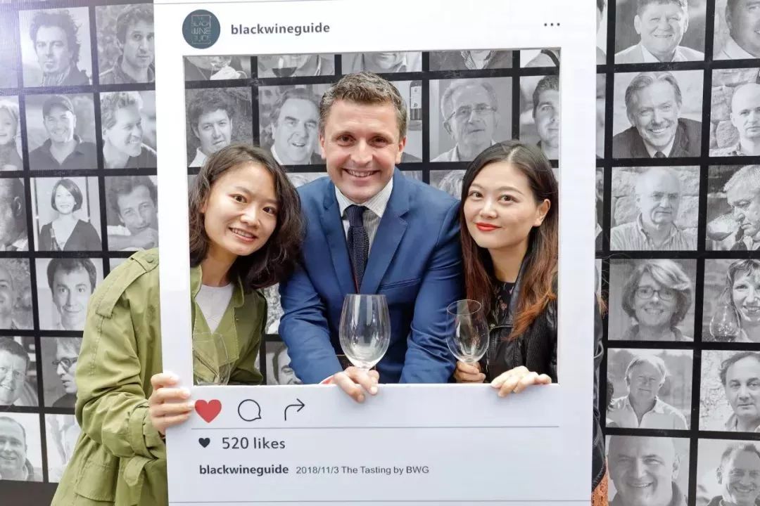 初冬虽冷，城事依旧热