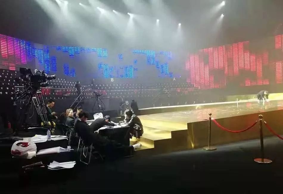 意大利服装奢侈品牌DG辱华：吃着“娘”的奶，还骂自己的娘！