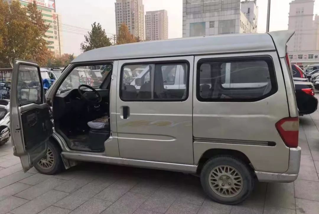 中牟县将公开拍卖23辆公务车，想捡便宜的快来看看这些车咋样！
