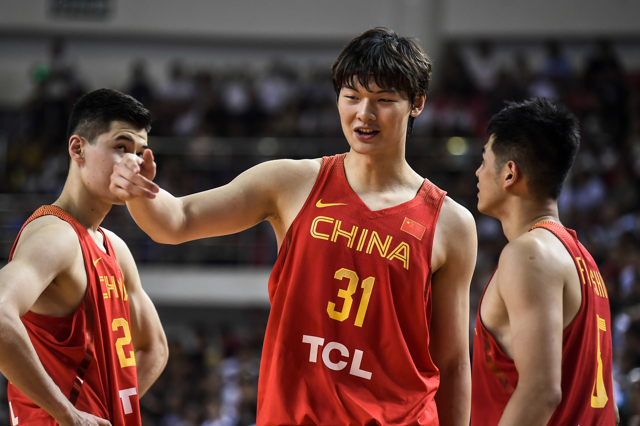 cba和fiba哪个球好(FIBA更新世界排名：中国男篮第30位 女篮第7位)