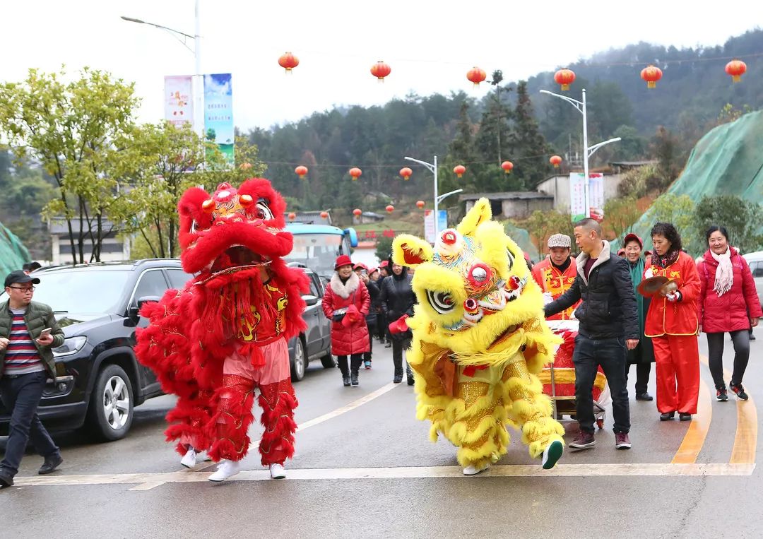 「商贸」春节渐近年味浓 筑城新春购不停