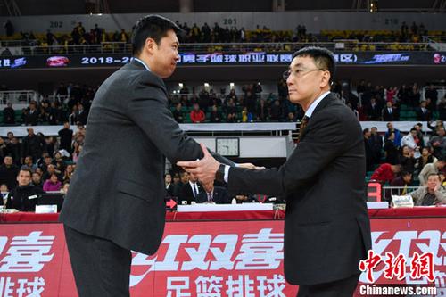 2013年CBA全明星赛(回看CBA全明星赛20余年历史：篮球以外还有故事)