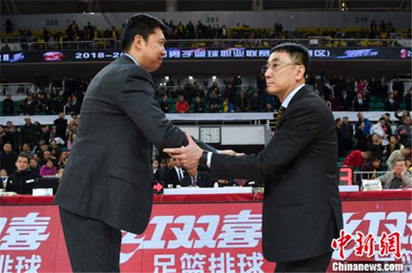 为什么举行cba全明星赛(回看CBA全明星赛20余年历史：篮球以外还有故事)