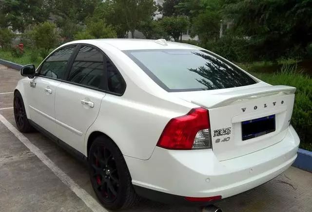 吉利再次将这款豪车“复活”，当年卖32万，如今18万算不算亲民？