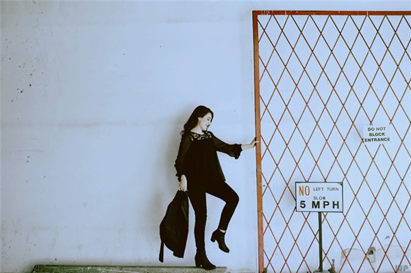 人生就像蒲公英，愿所有汗水都有收获，所有努力都不被辜负 早安