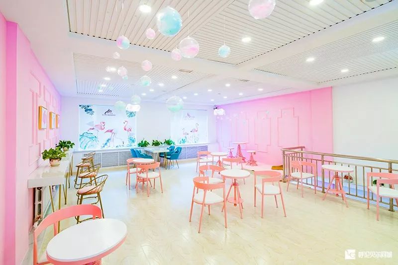 免费理发！免费染发！这家新开美发会所，即将成为网红打卡新地标！