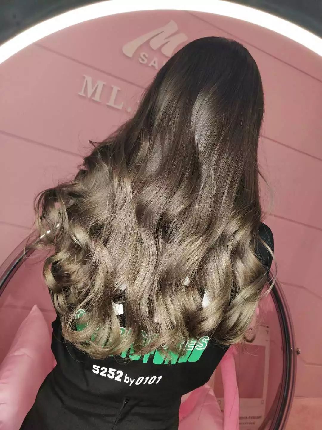 免费理发！免费染发！这家新开美发会所，即将成为网红打卡新地标！