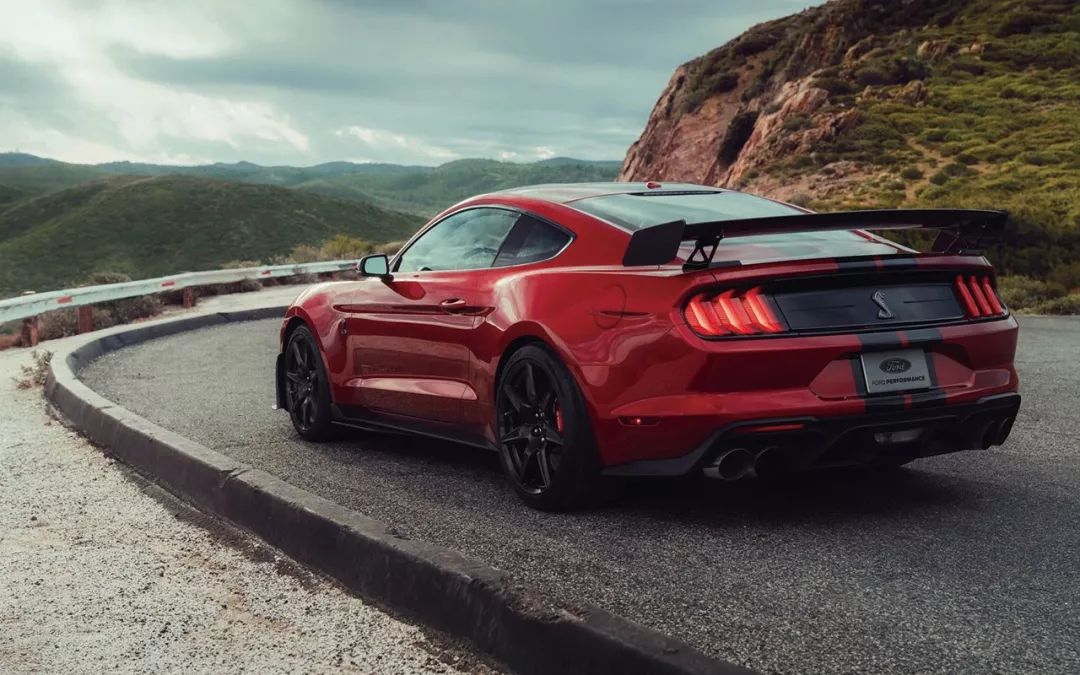 史上最快“眼镜蛇” 鉴赏2020款福特Mustang Shelby GT500