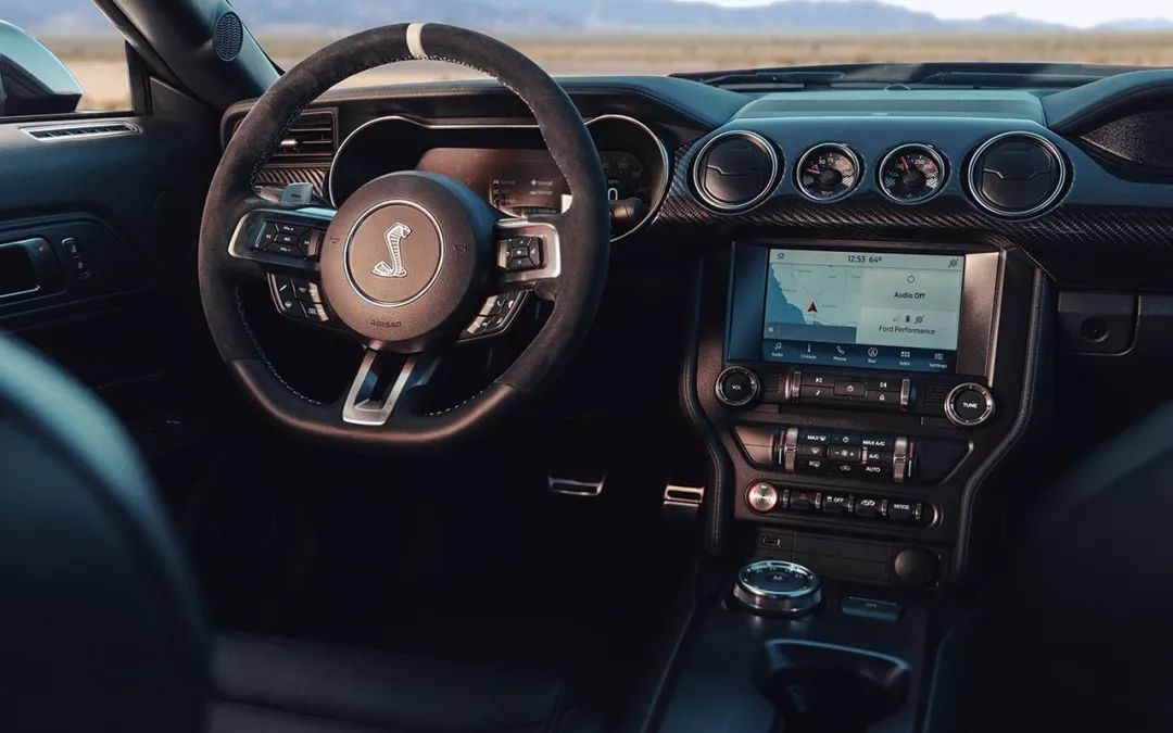 史上最快“眼镜蛇” 鉴赏2020款福特Mustang Shelby GT500
