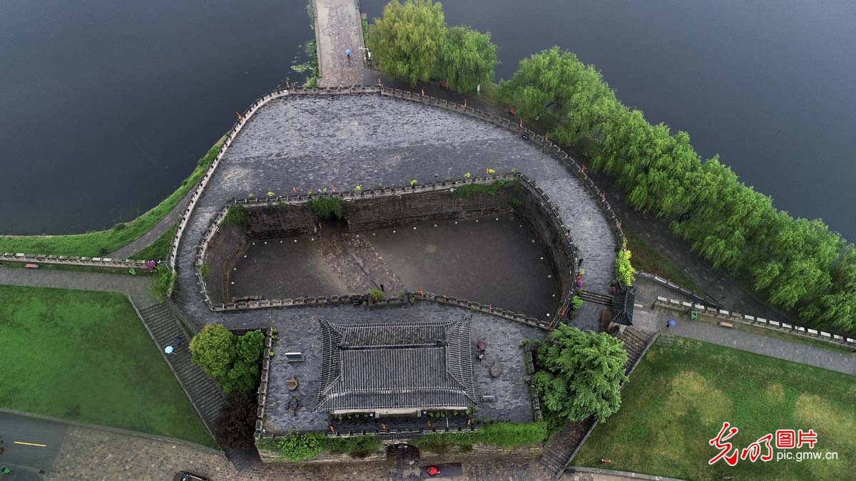 崇墉雉堞,雉堞_大山谷图库