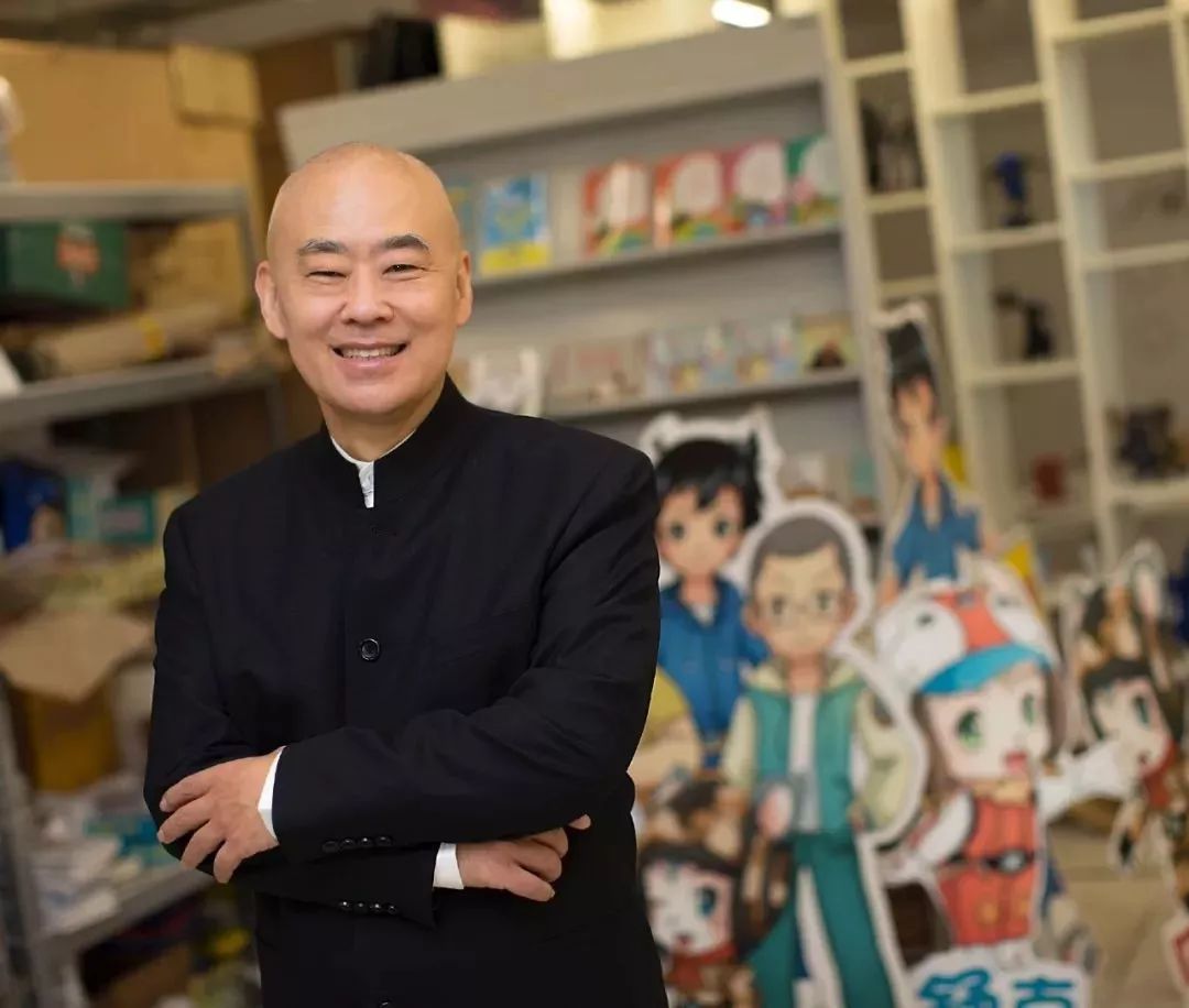 “中国最有钱作家”郑渊洁：一个掏粪未遂的悲情胖子