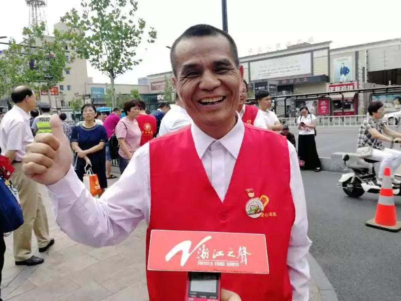 高考第一天！考场外发生了这几幕