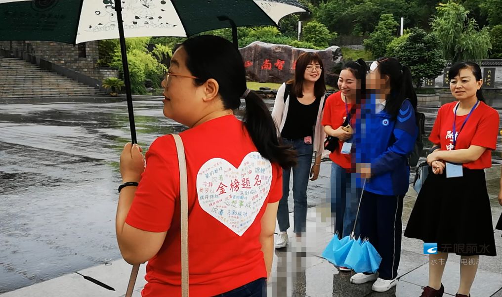 高考第一天！考场外发生了这几幕