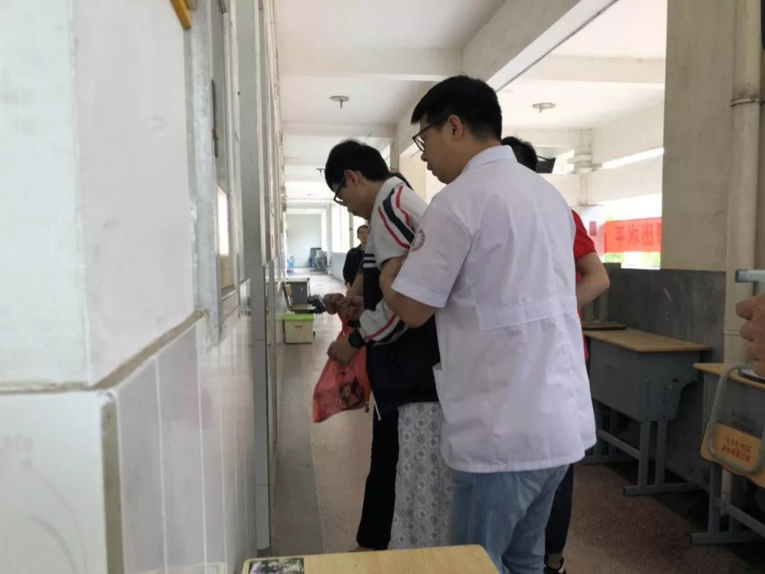 高考第一天！考场外发生了这几幕