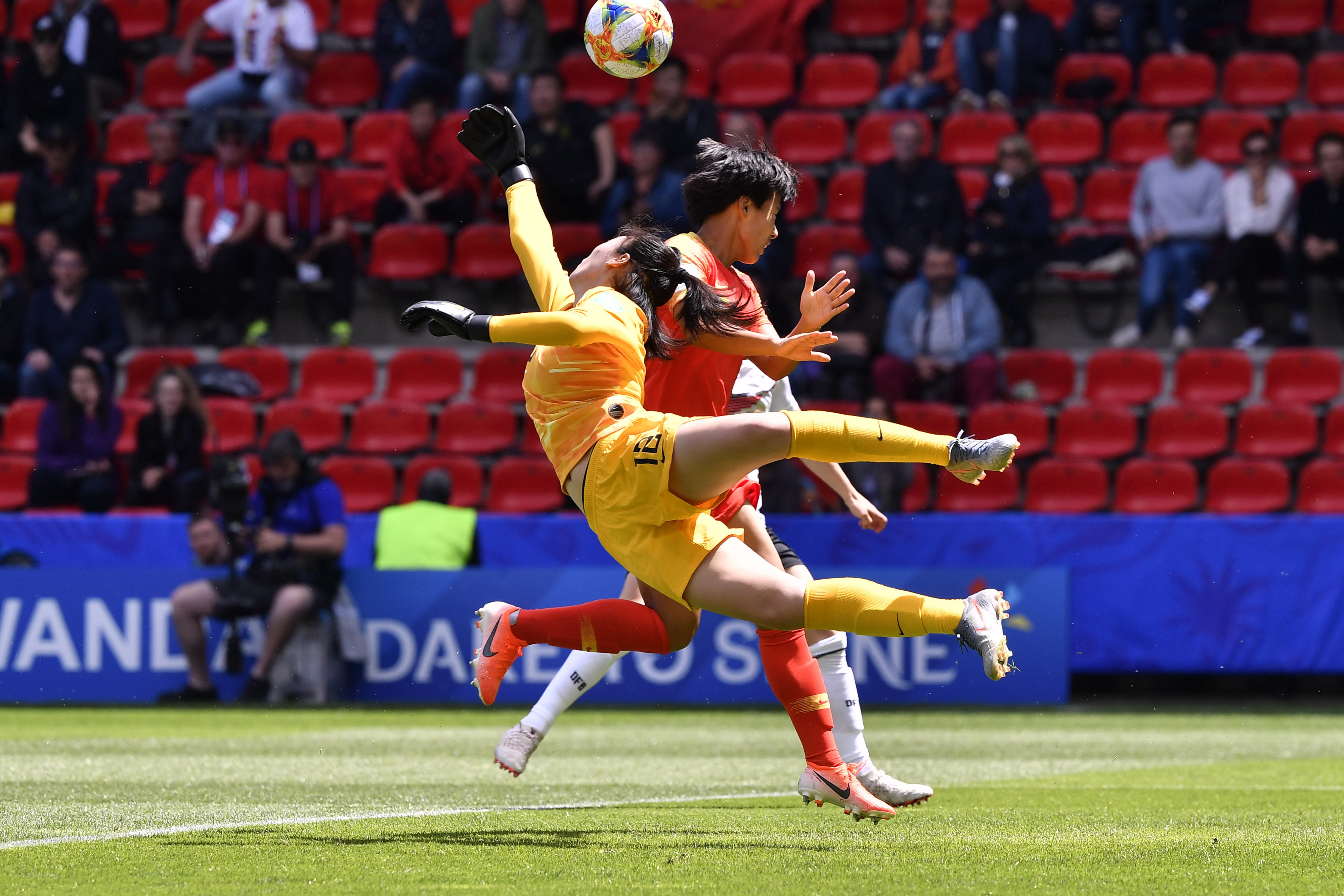 女足世界杯2019比赛视频(女足世界杯｜中国对阵德国)