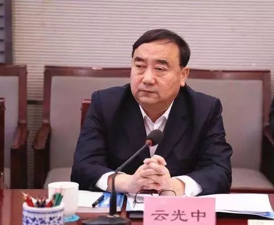 中纪委周末打虎！3名高官今日落马