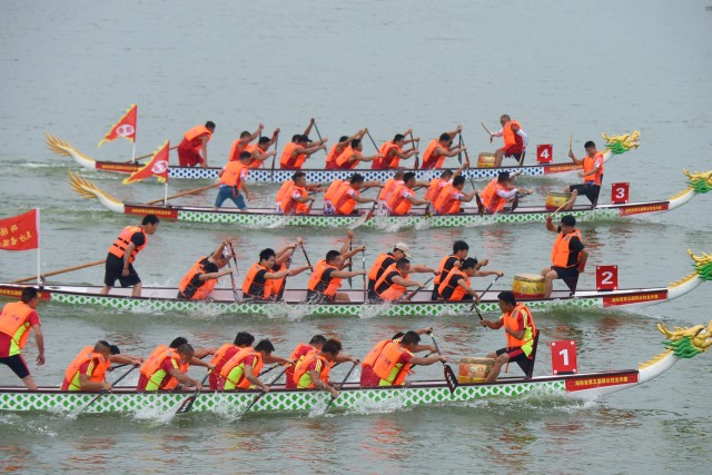 湖南第五届群众性龙舟赛决赛在长沙举行