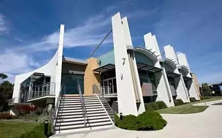 挂科率全澳第二！这所让人学过、挂过的“野鸡大学”是你的心头好吗？