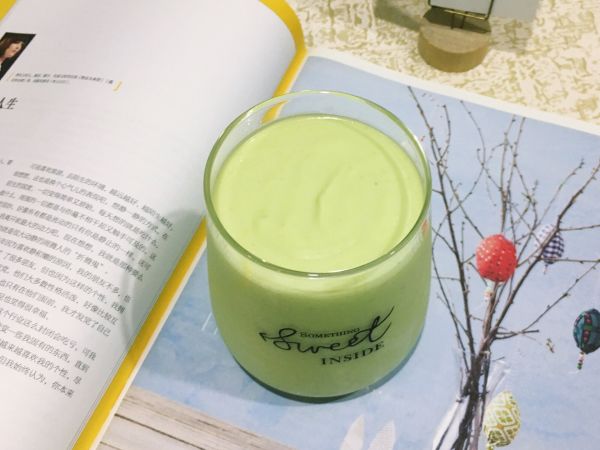 牛油果酸奶榨汁怎么做夏日冰品不能少的牛油果酸奶