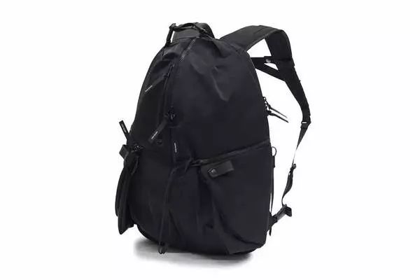 這4個日系背包品牌隨便一個都能秒殺Supreme