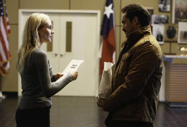 因台风停了一周的公园露天电影本周末回归,《密战》《边境缉凶》等你