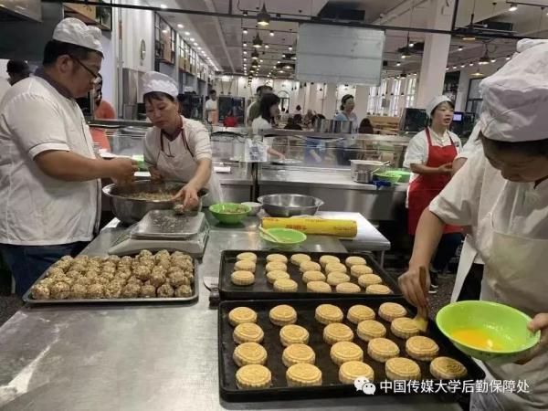哦，我想咬一口！华凯刚刚准备了这一惊喜，并为国家网民哭泣