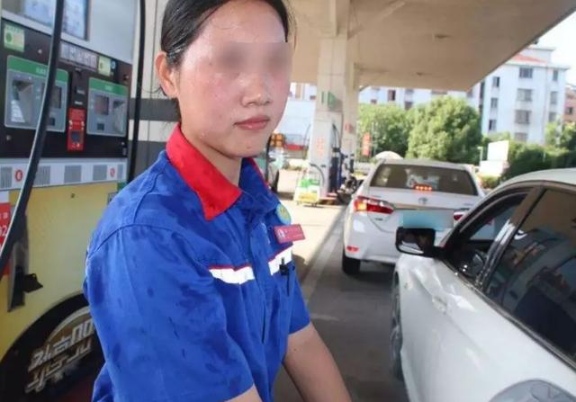 加油什么点加合适？老司机：这个时间，不用排队，服务还好