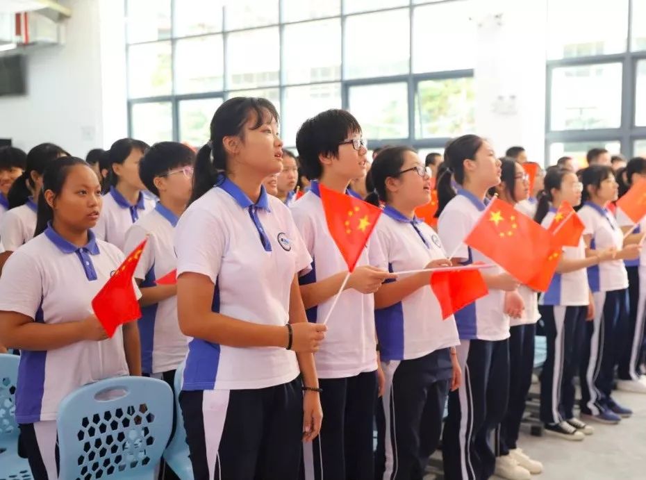 深圳一职坪山校区今天正式揭牌