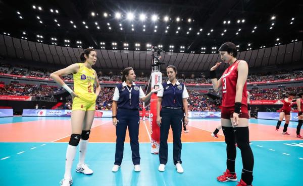 19年女排世界杯中国对日本全场视频(五战全胜一局没丢！中国女排3-0日本，结束世界杯第一阶段)