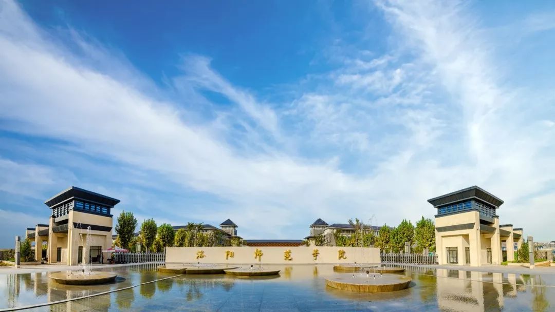 跟小编走吧！小编带你看看河南高校的大门！你最喜欢哪个高校的大门？