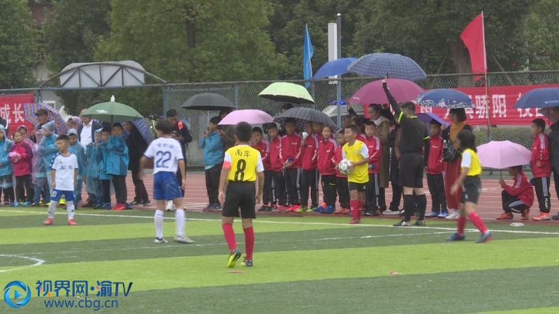 垫江哪里可以看足球比赛(重庆市2019年中小学校园足球联赛小学混合组总决赛在垫江开赛)