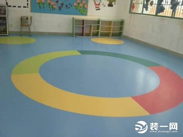地膠板是什么？如何施工？裝修網講解其優缺點